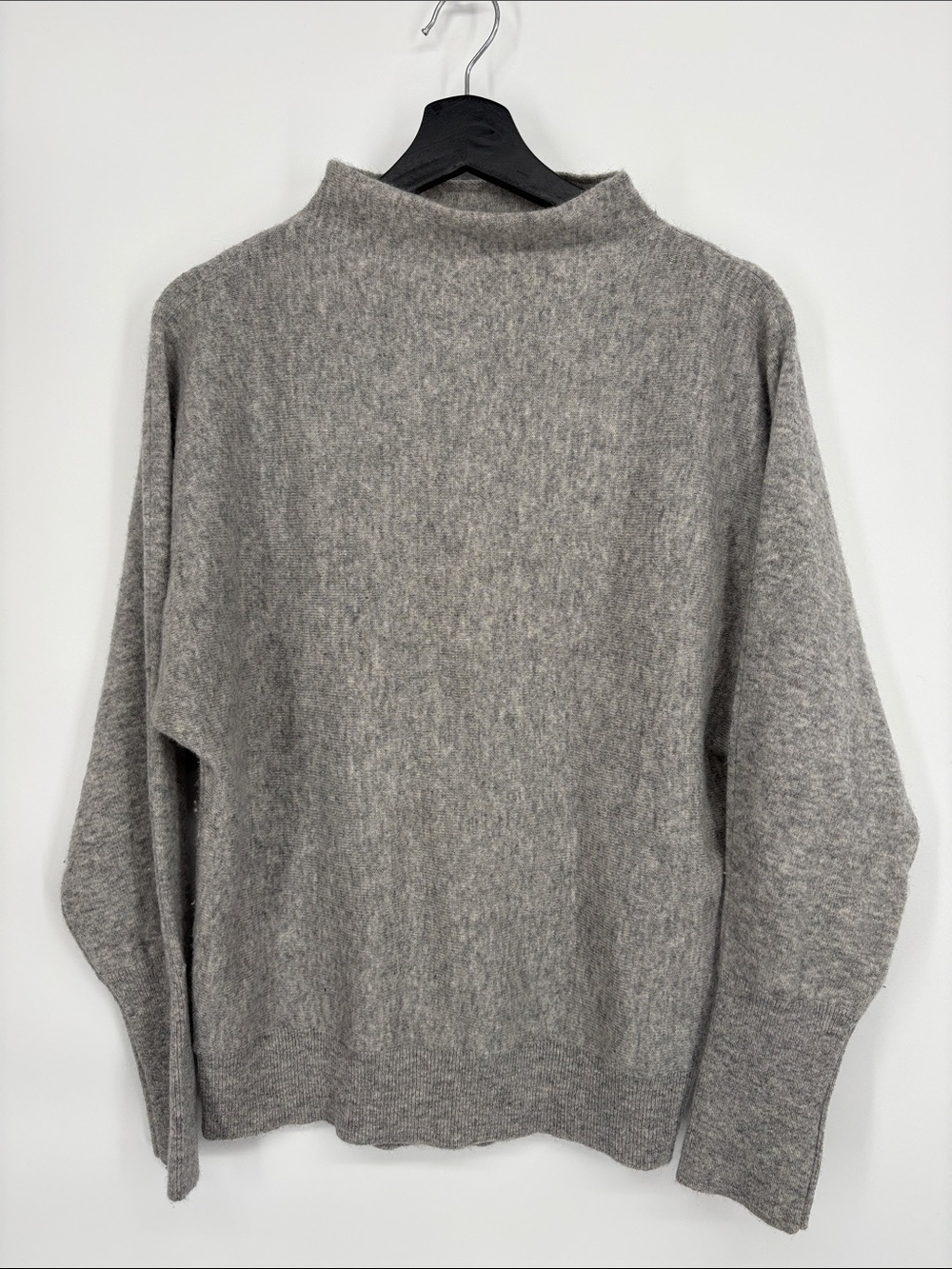 Magaschoni Kashmir Gray Turtleneck Sweater